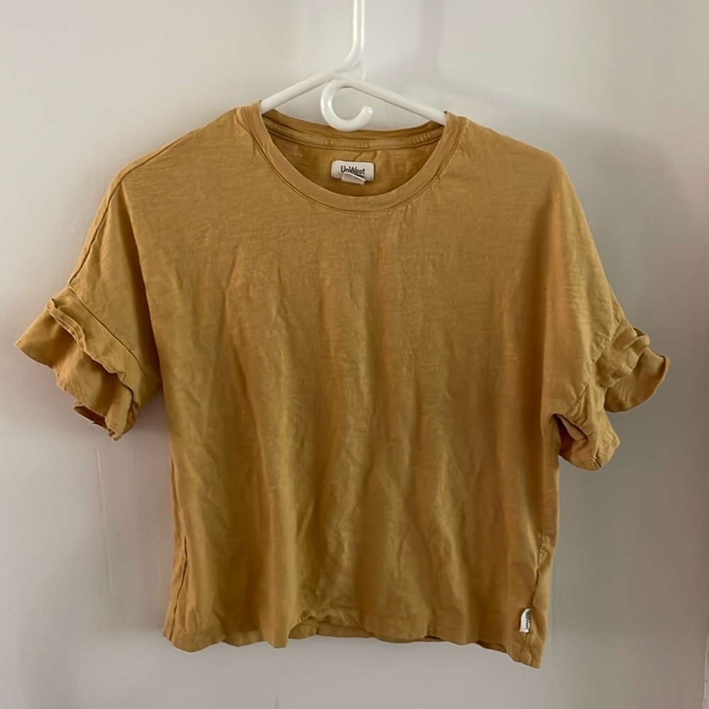 Up west ruffle sleeve tee